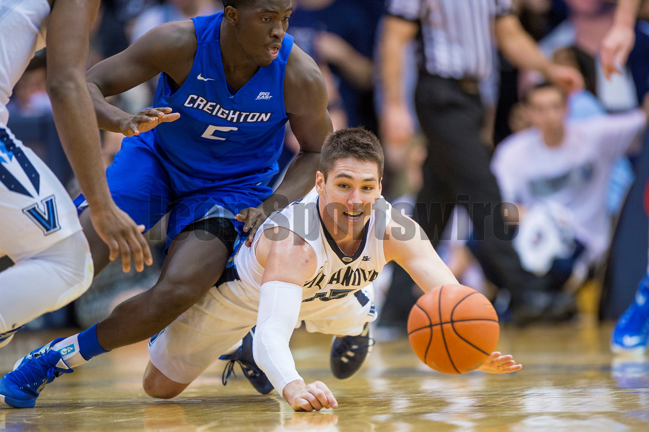  03 February 2016: Villanova Wildcats guard Ryan Arcidiacono (15) dives after the loose ball during the NCAA Baksetball game between the Villanova Wildcats and the Creighton Bluejays played at the Pavilion in Villanova, PA. (Photo by Gavin Baker/Icon
