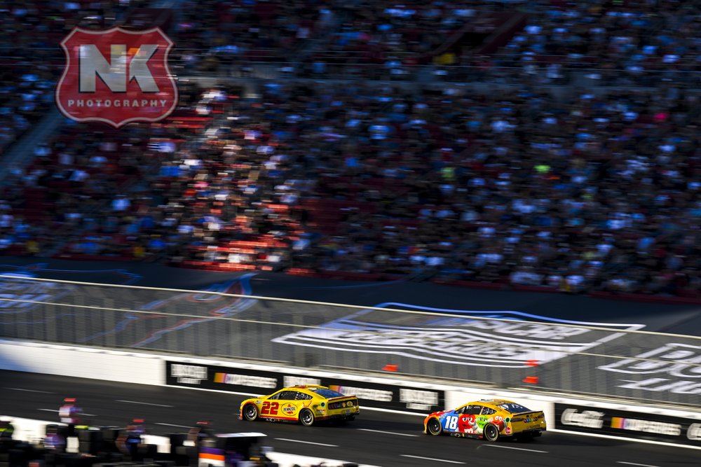 #22 Joey Logano in the Penske Penzoil Ford Mustang  races Kyle Busch at the NASCAR Busch Light Clash at the LA Coliseum