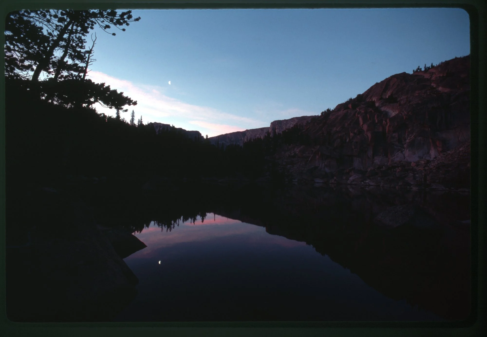 TRAY_##_1987_FRAME_18_CAPTION.jpg