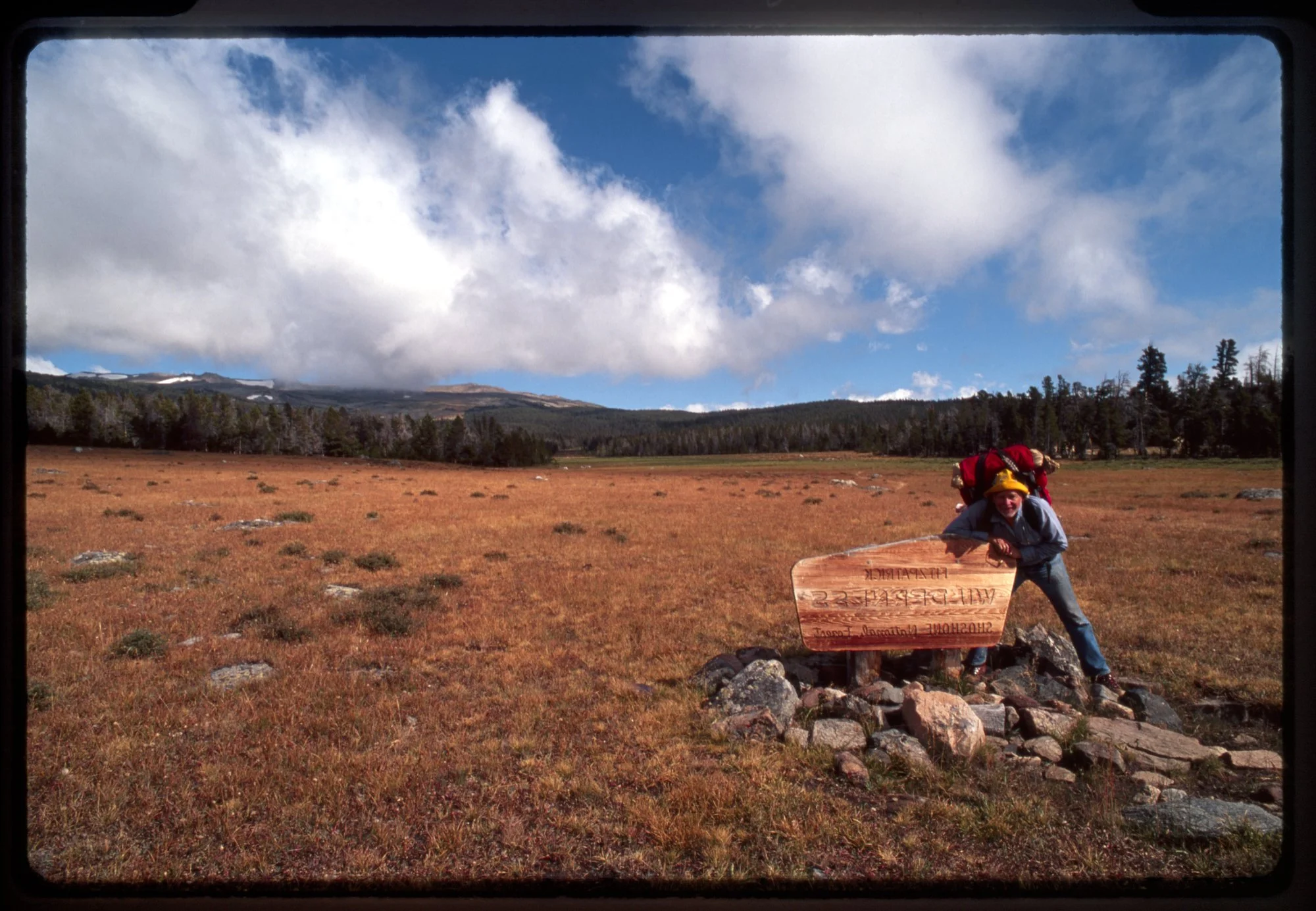 TRAY_##_1995_FRAME_02_CAPTION.jpg