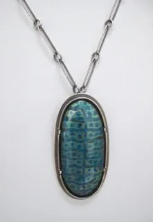 Neckpiece