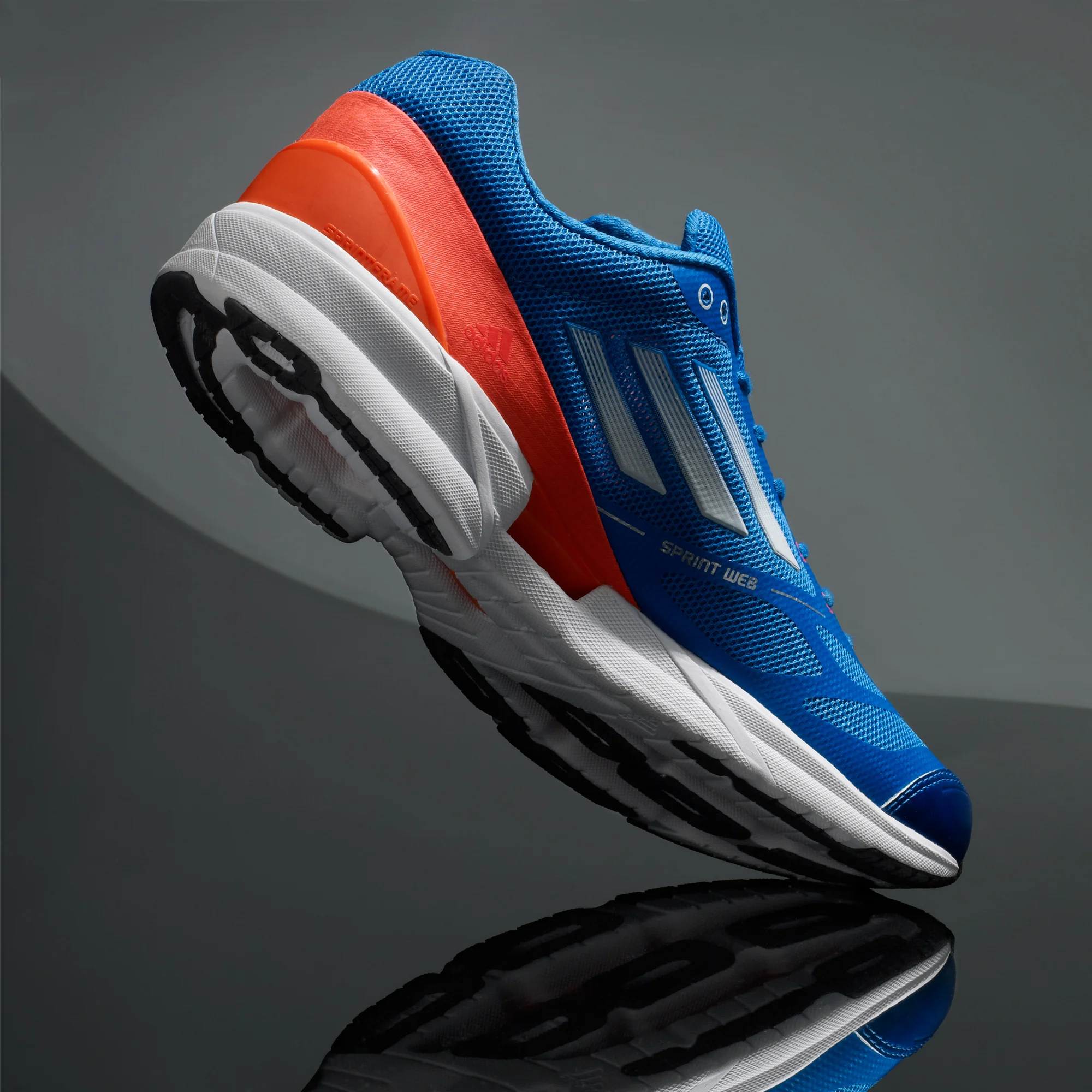 12_FW12_adizero_feather_2_M_02_Final.jpg