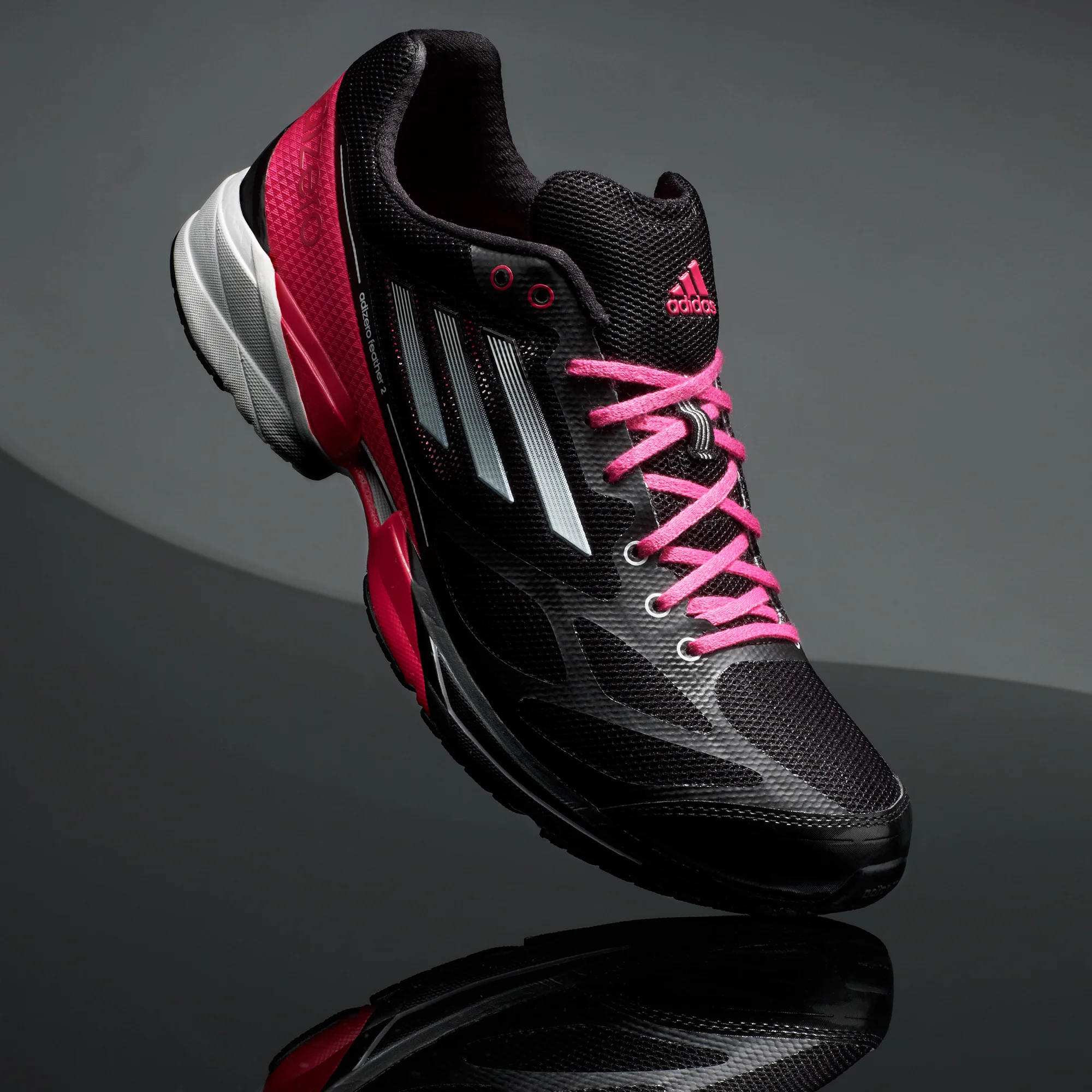 12_FW12_adizero_feather_2_W_01_Final.jpg