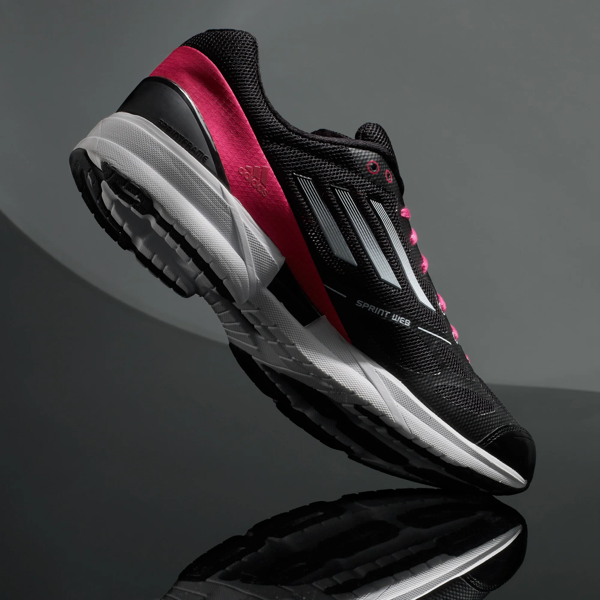 12_FW12_adizero_feather_2_W_02_Final.jpg