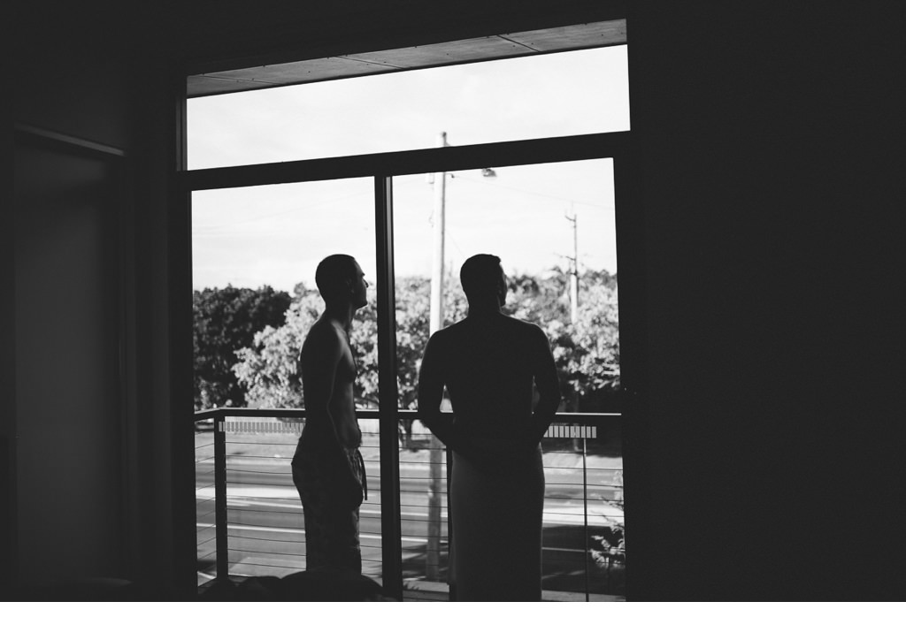 MORGANROBERTS_ROBBIEANDBEC_BYRONBAY_WEDDING_005.jpg
