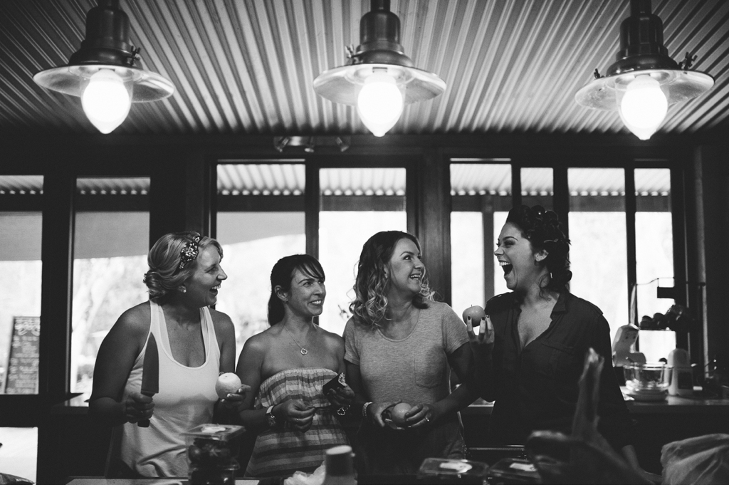 MORGANROBERTS_HOLLYANDKEMPY_NOOSA_WEDDING_blog 041.jpg