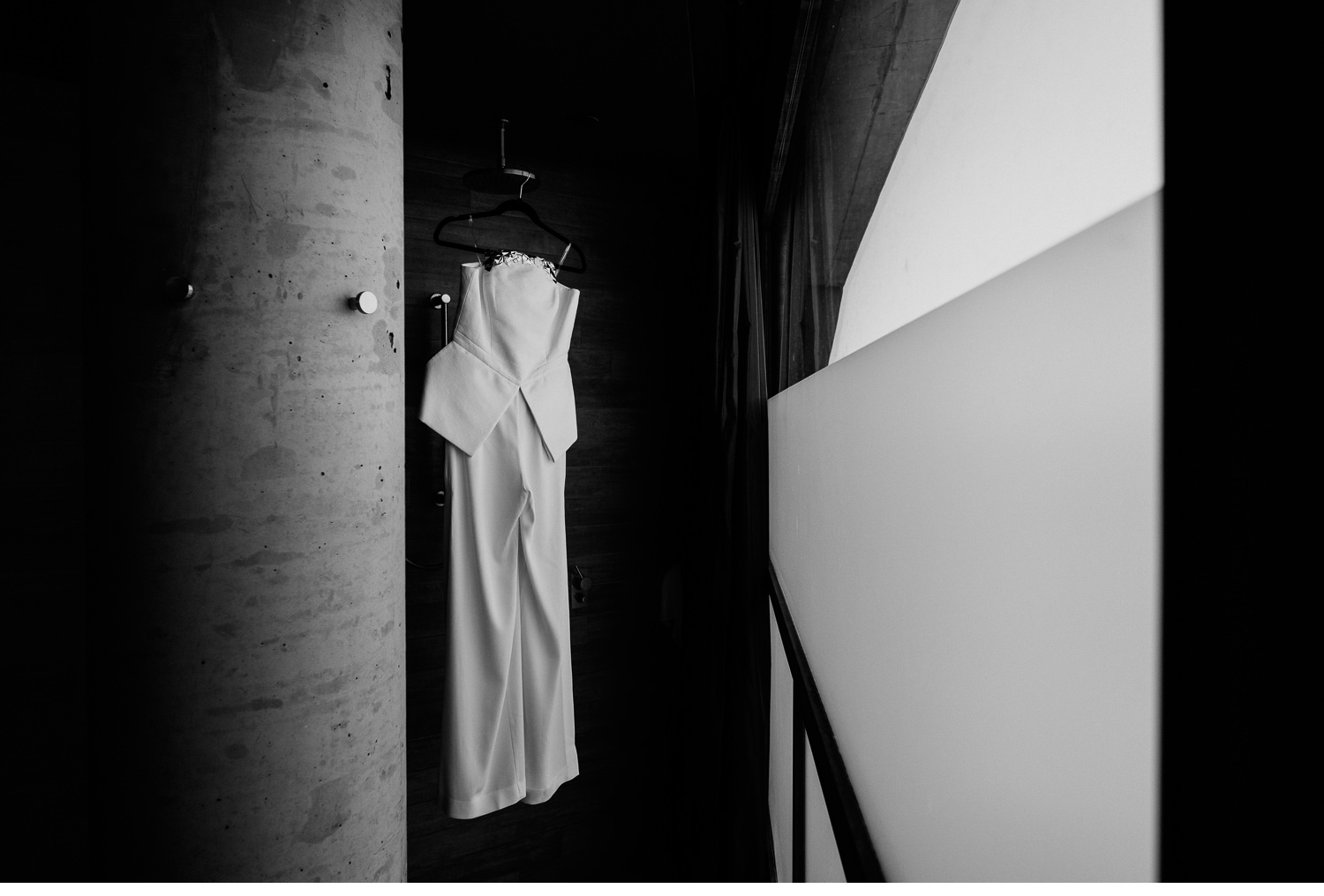 Morgan Roberts Photography_Wedding_nishi gallery hotel hotel_Jay and Lucy 0507.jpg