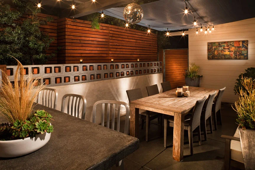 outdoor dining area