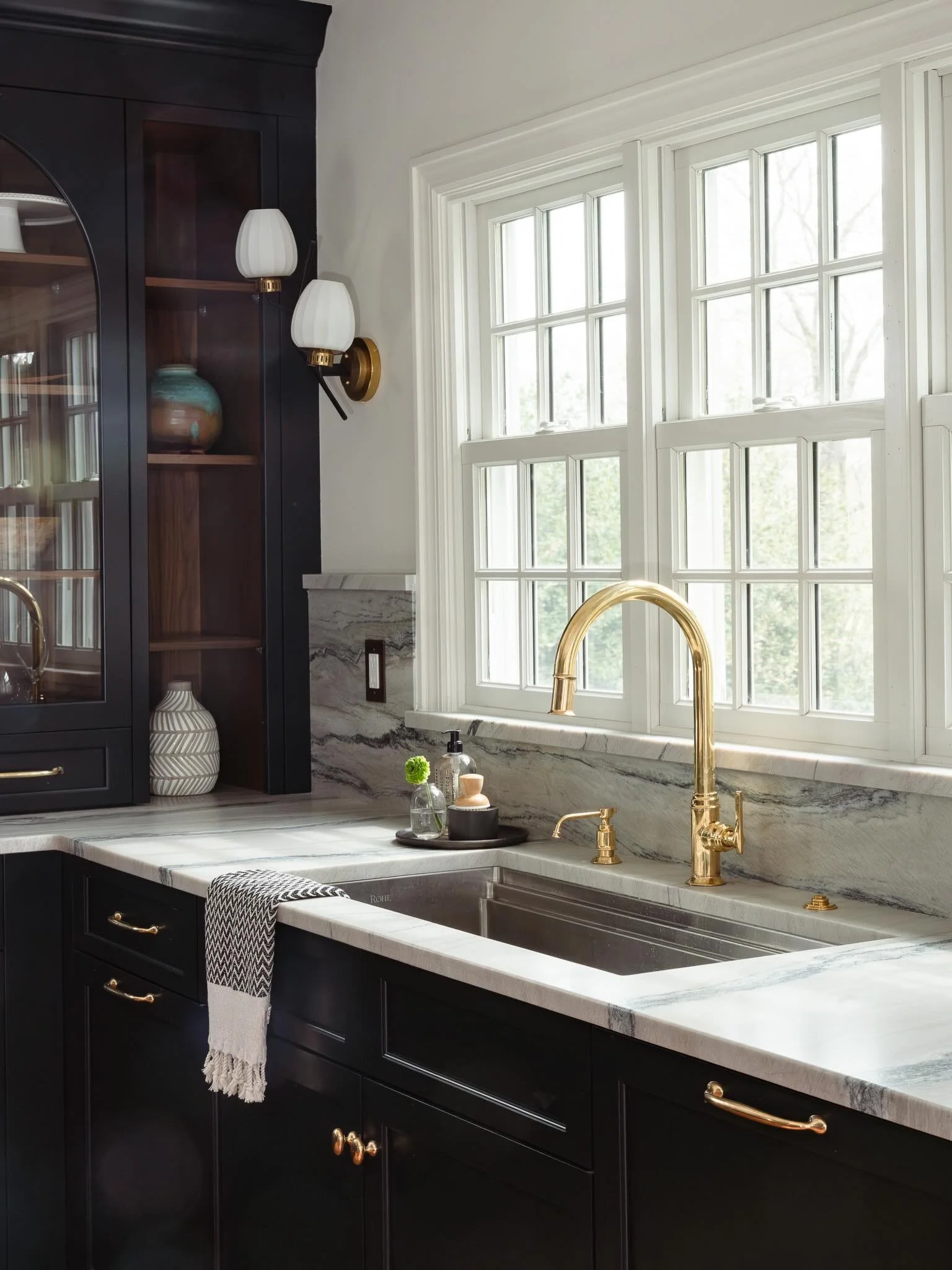 A kitchen that feels like a deep breath. 🕊️✨ The heart of the home just got a lot more peaceful. 

#kitchenrenovation #kitchenremodel #homerenovation #njcontractor #kitcheninspo 

Photography: @emilyfeinsodphotography 
Accessories styled by: @stylec