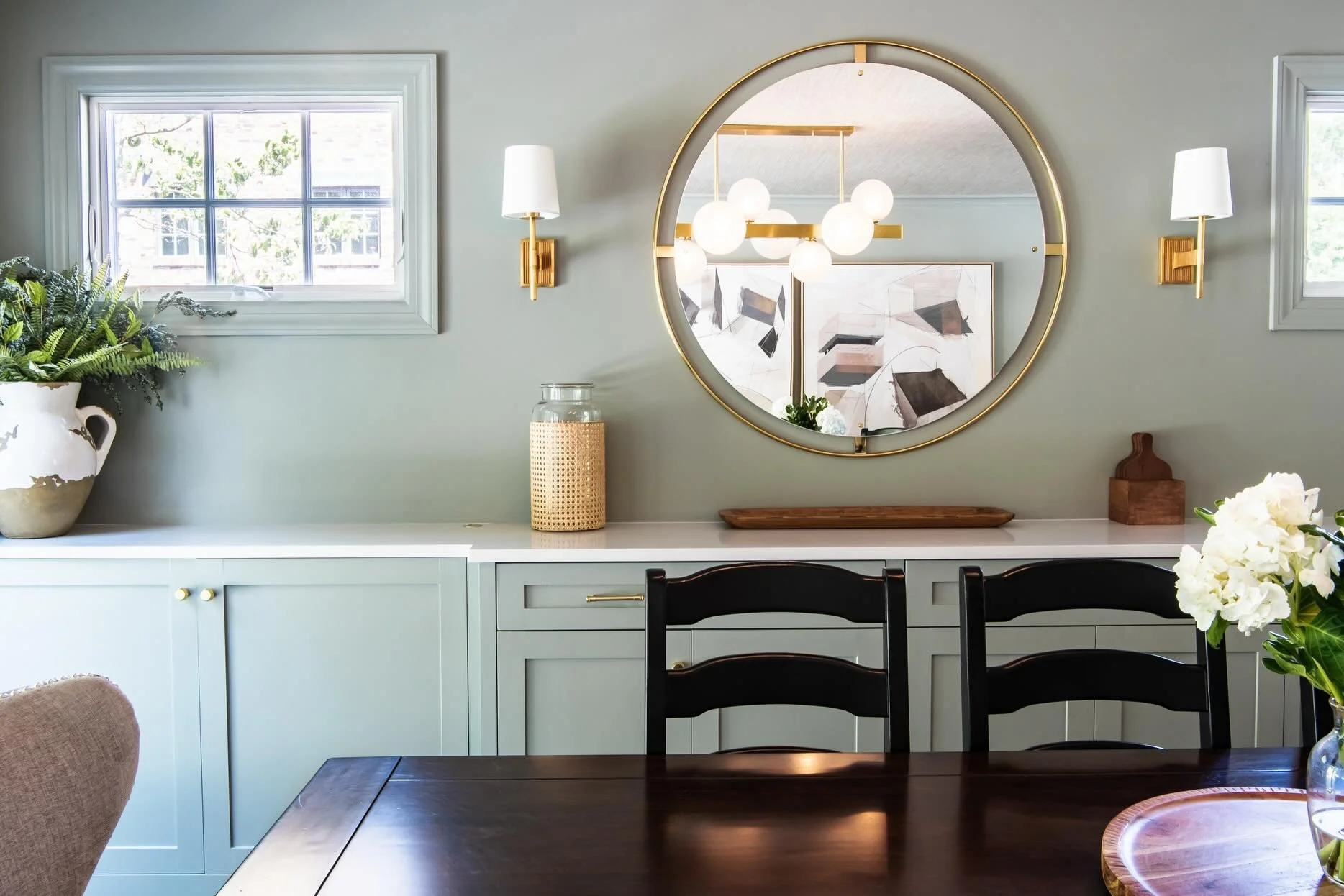 From bare studs to your cozy dinner spot. 💫 

#diningroommakeover #homerenovation #homeremodel #njcontractor #njlocalbusiness