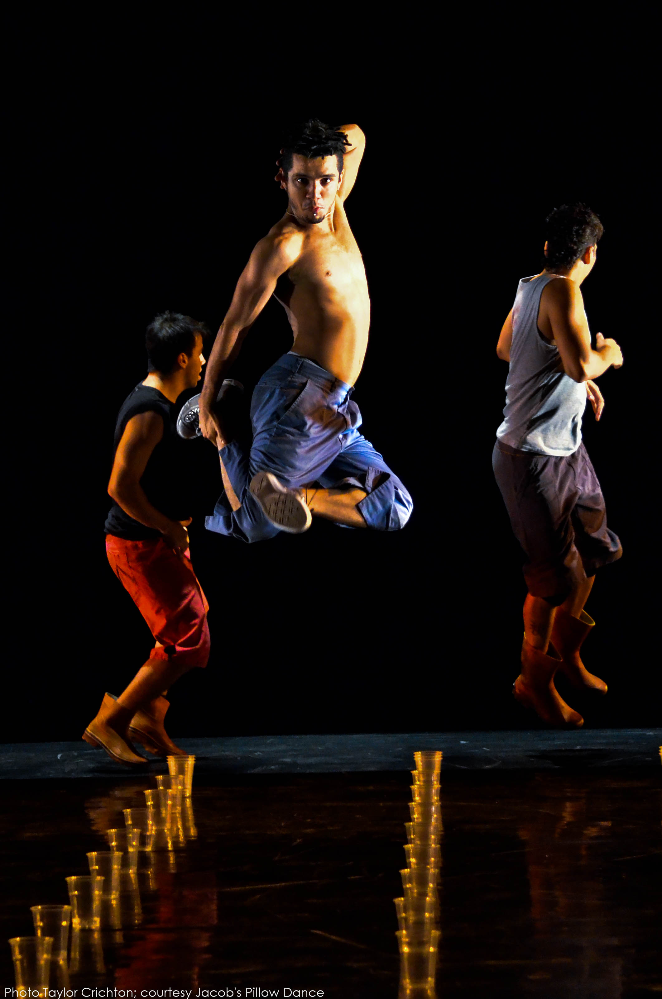 CompagnieKafig_DressRehearsal_2012TaylorCrichton_002-2.jpg