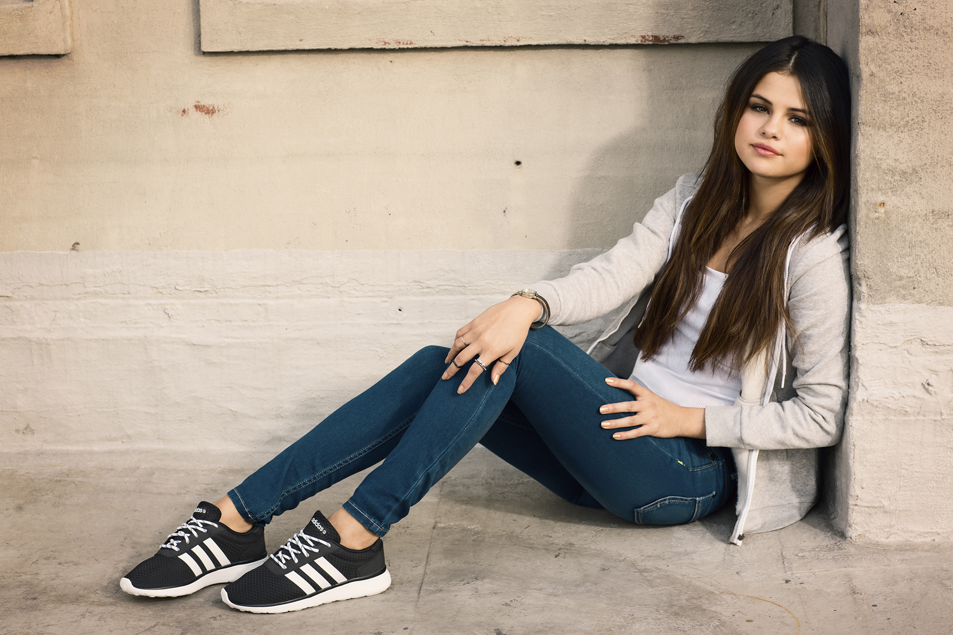 adidas neo selena