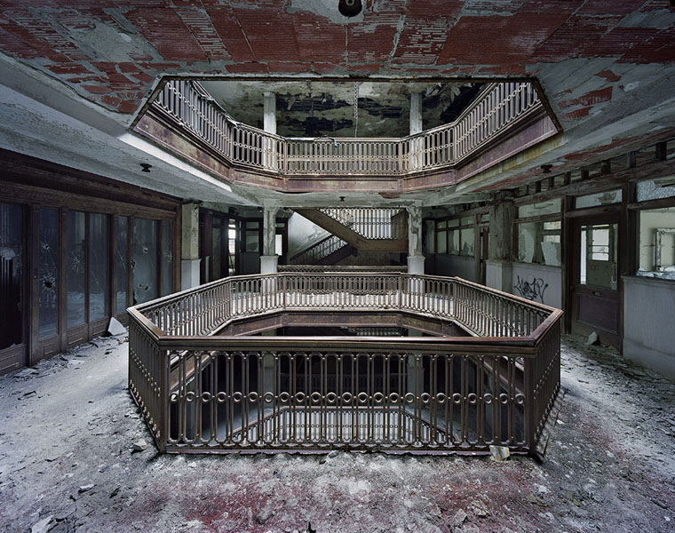 Ruins of Detroit 03.jpeg