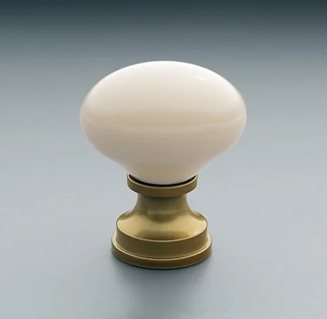 brass knobs.jpeg