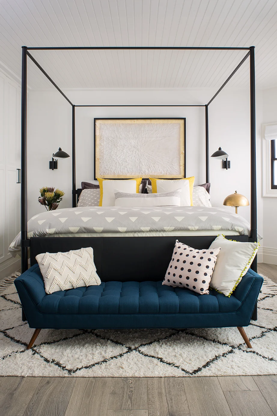 BreezeGiannasio_Irving_MeghanBobPhotography_GuestRoom_BedOverall_WEB.jpg