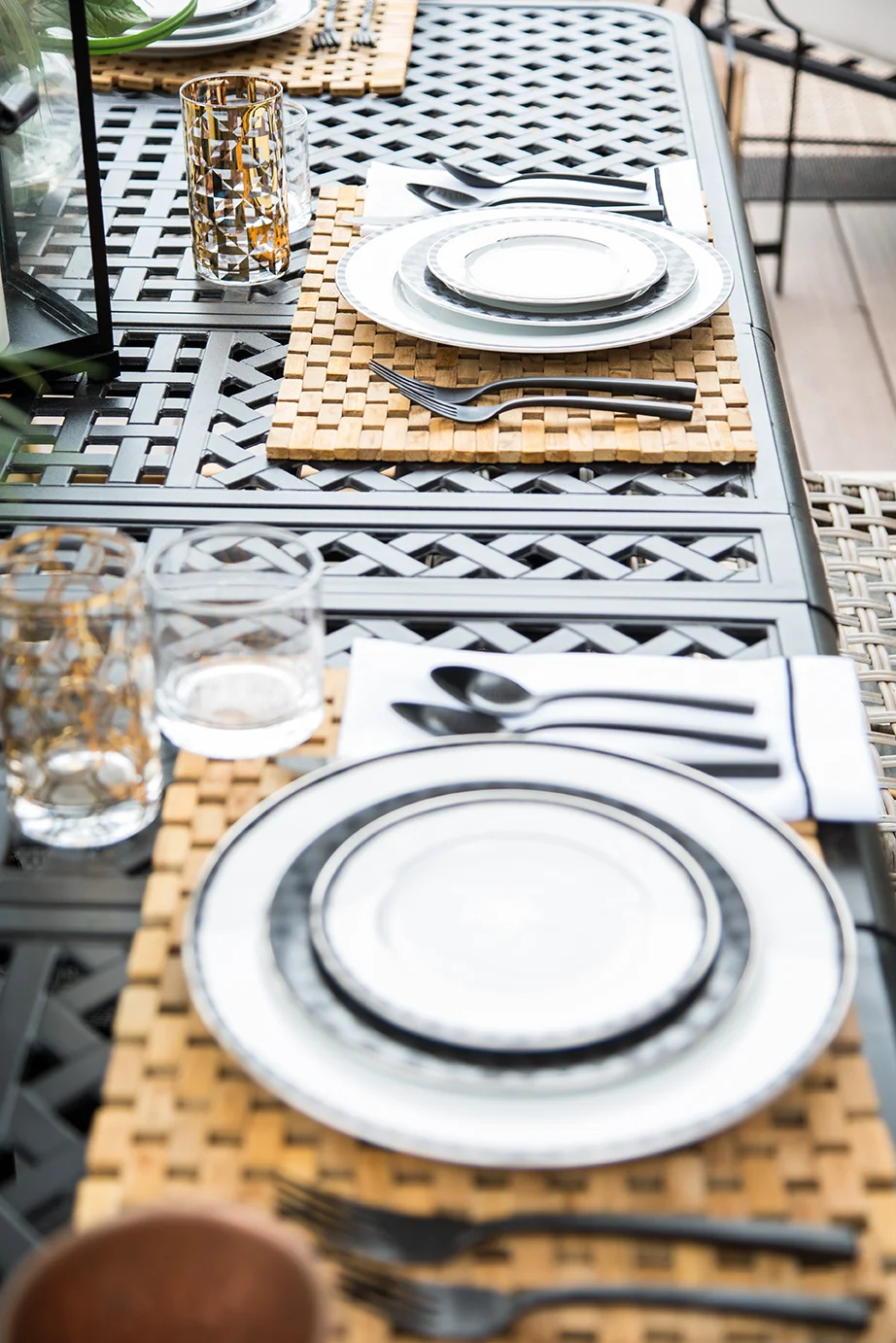 BreezeGiannasio_Irving_MeghanBobPhotography_HandheldDeck_3_WEB.jpg
