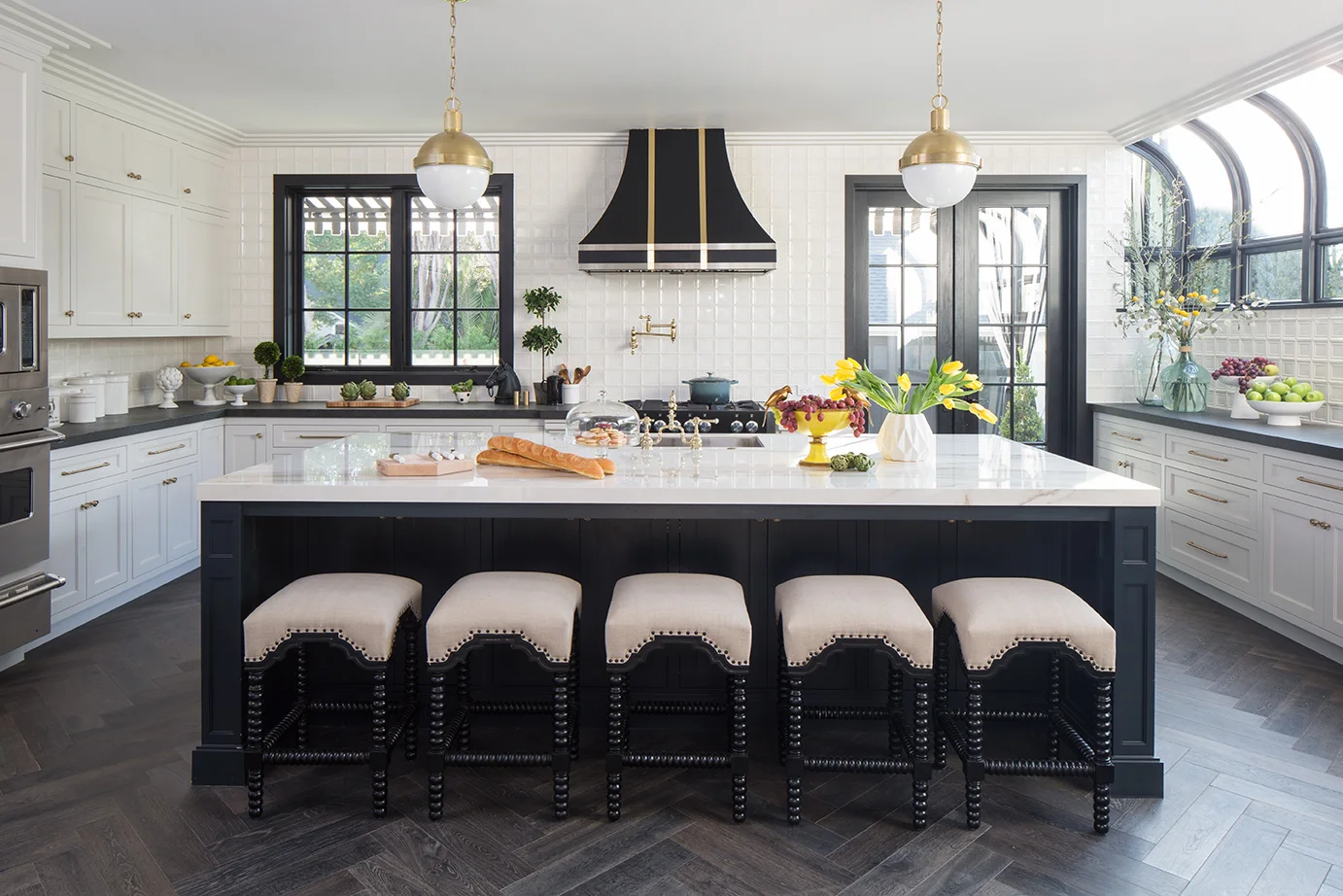 BreezeGiannasio_Irving_MeghanBobPhotography_KitchenOverall_WEB.jpg