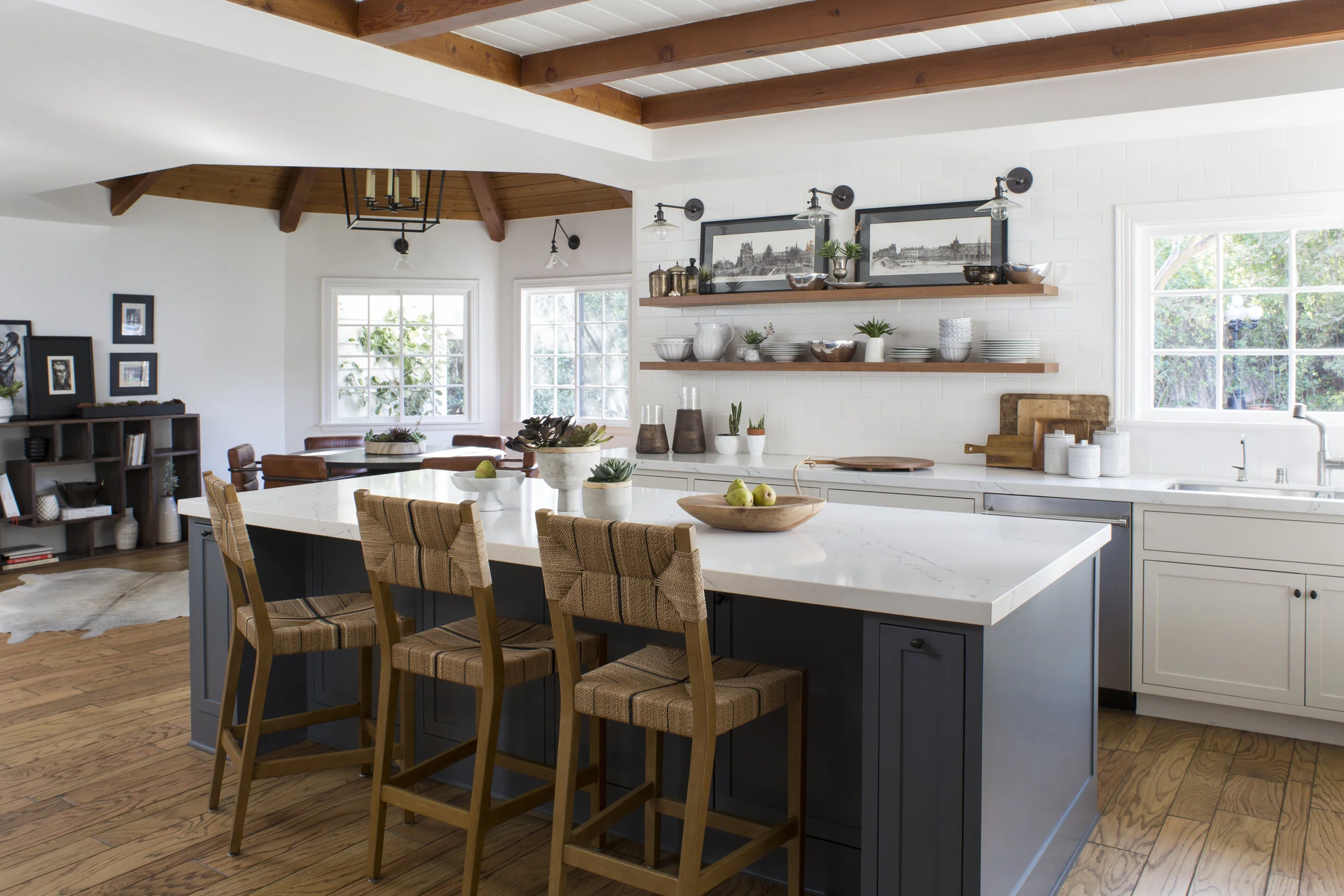 BreezeGiannasio_MeghanBobPhoto_ThousandOaks_KitchenOverall_HR.jpg