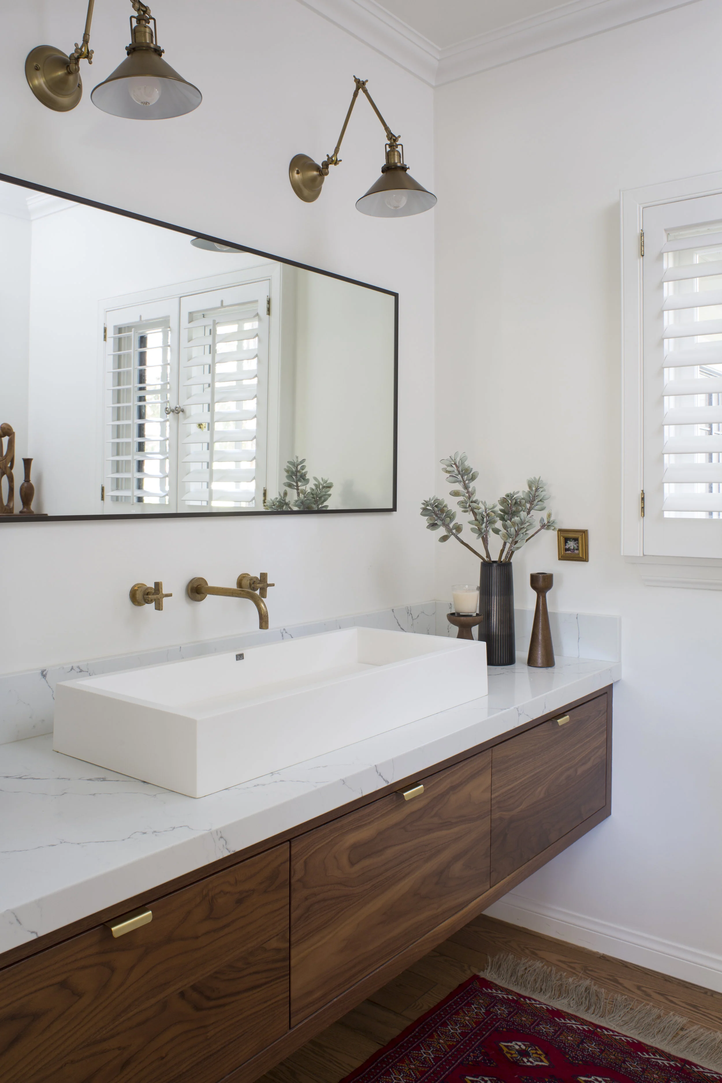 BreezeGiannasio_MeghanBobPhoto_ThousandOaks_PowderRoom_HR.jpg
