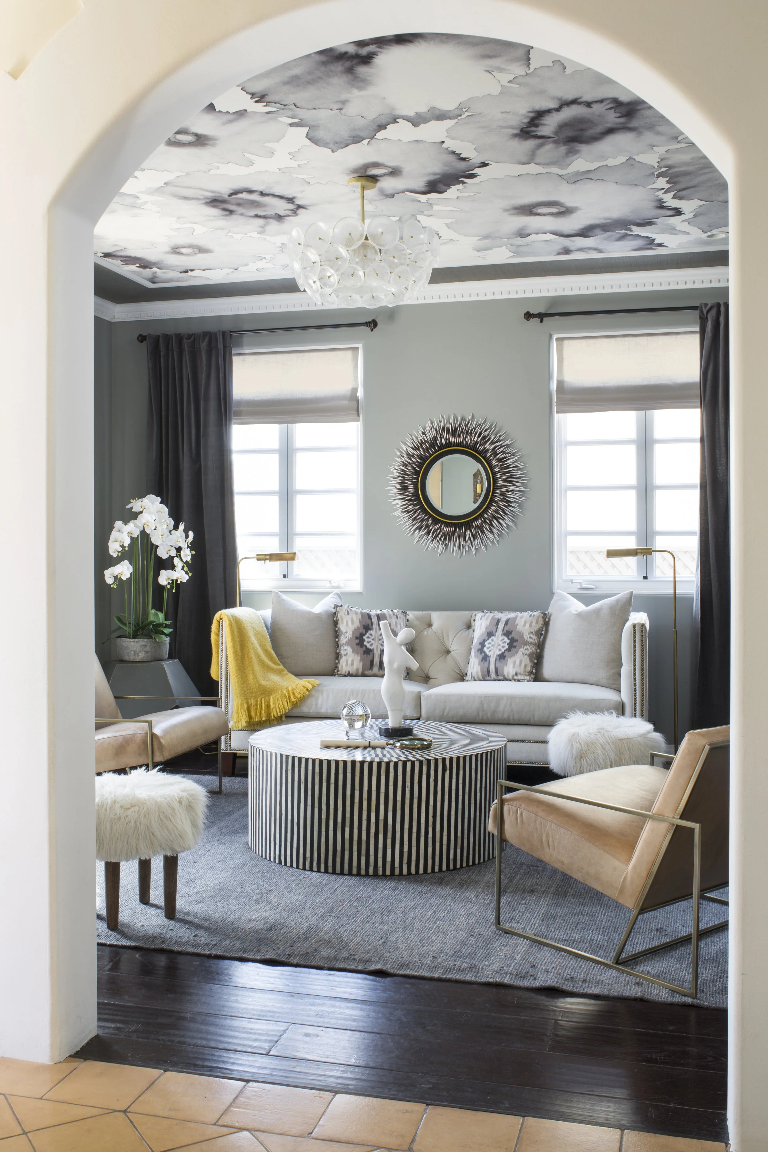 Breeze_Arden_EntryToLivingRoom_MeghanBobPhoto_V2_HR.jpg