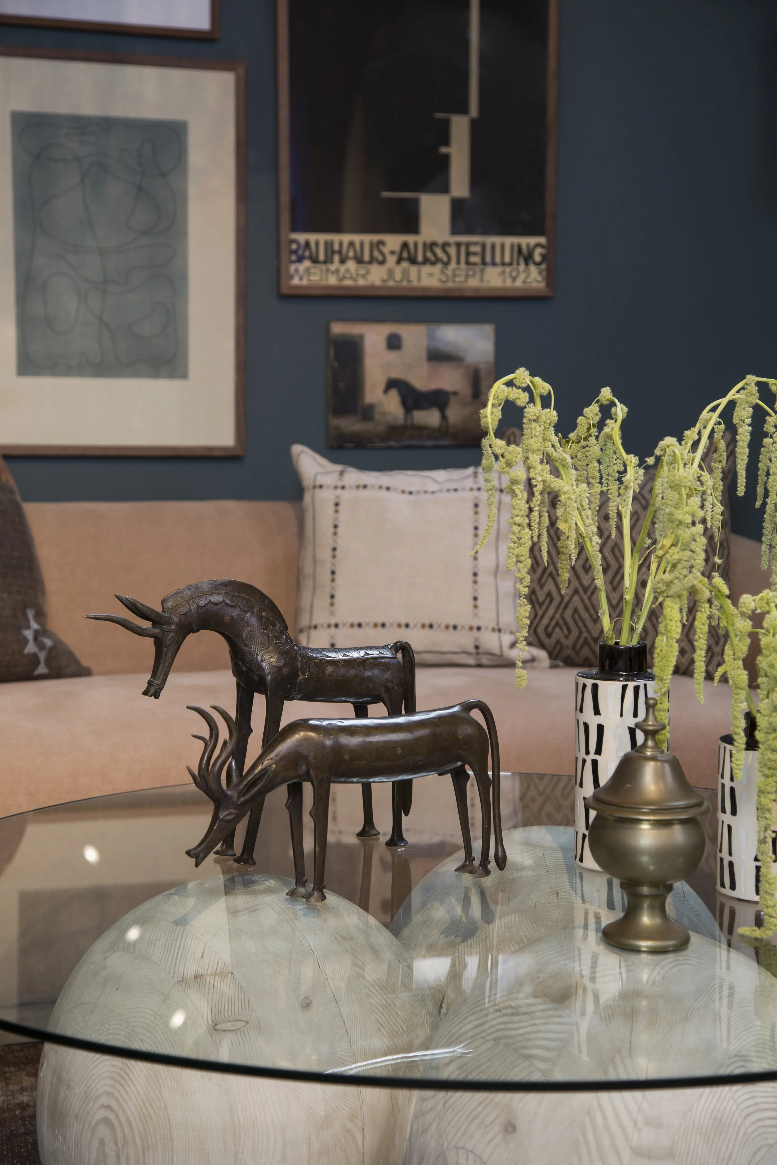 Breeze_HDButtercup_VignetteSofa_HR.jpg