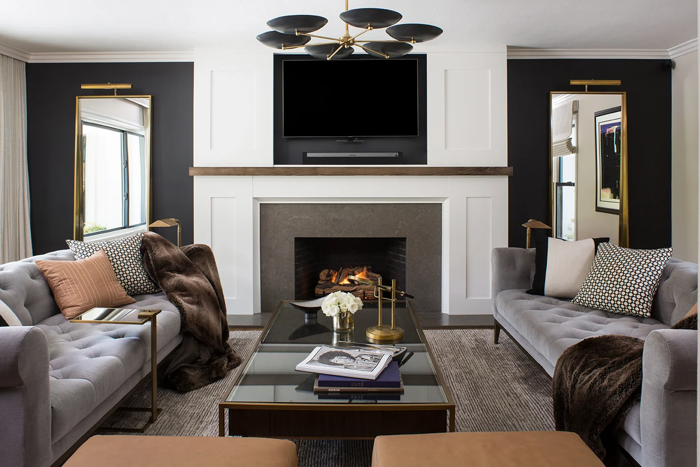 Breeze_Fullerton_MeghanBobPhoto_LivingRoomStraight_TV_WEB.jpg