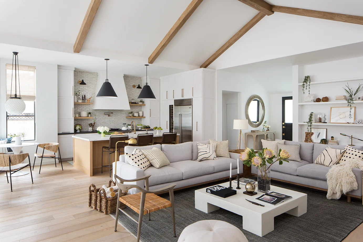 Breeze_Corinth_MeghanBobPhoto_LivingRoomOverall_WEB.jpg