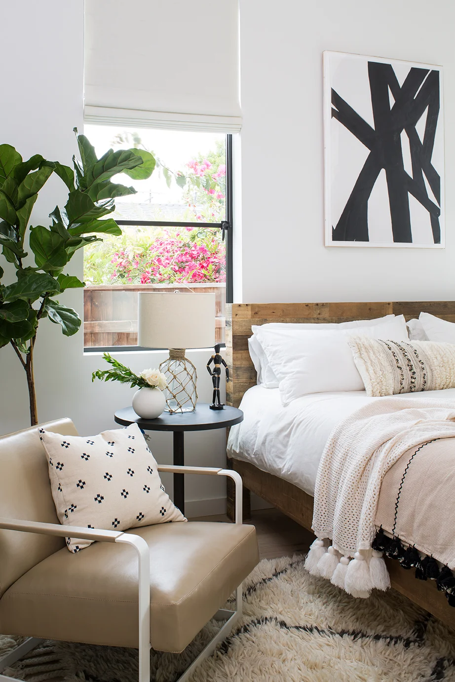 Breeze_Corinth_MeghanBobPhoto_MasterBedDetail_WEB.jpg