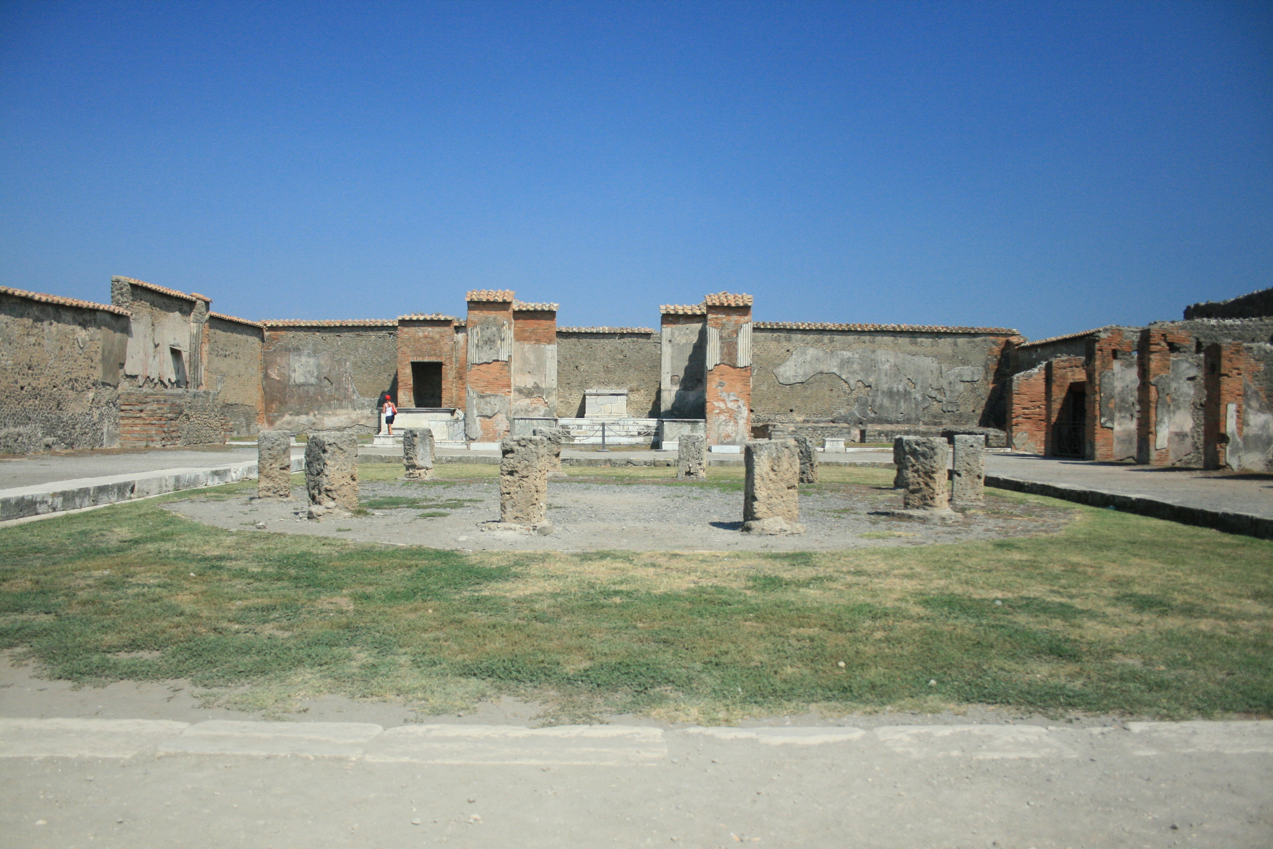 The Macellum at Pompeii - the city's main market