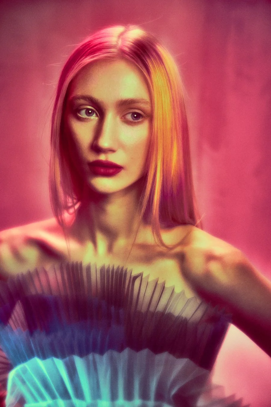 viva magenta bis56332 (1).jpg