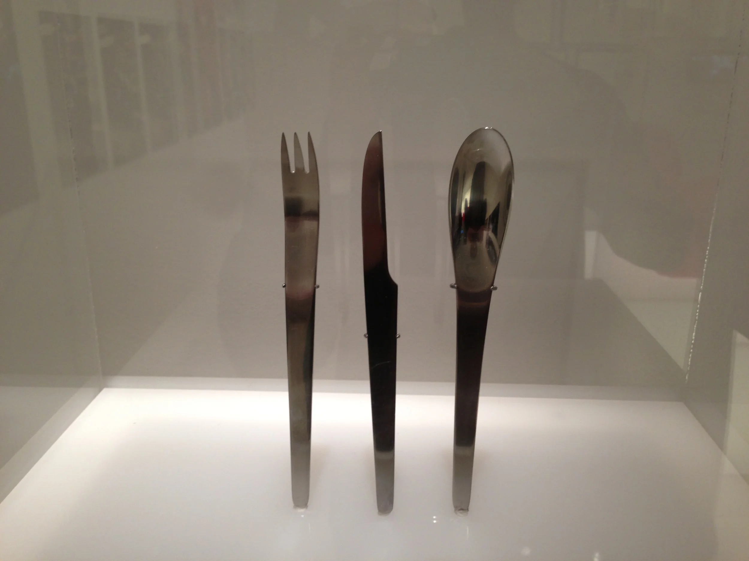 Amazing futuristic silverware from 2001