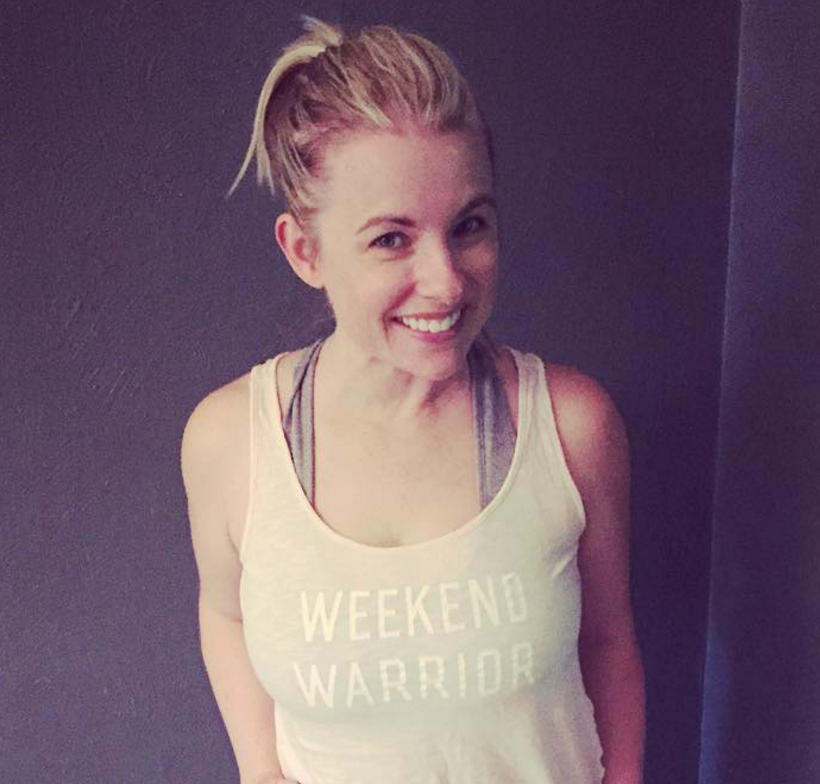 Anchor Invites Viewers to Lose Weight with Her