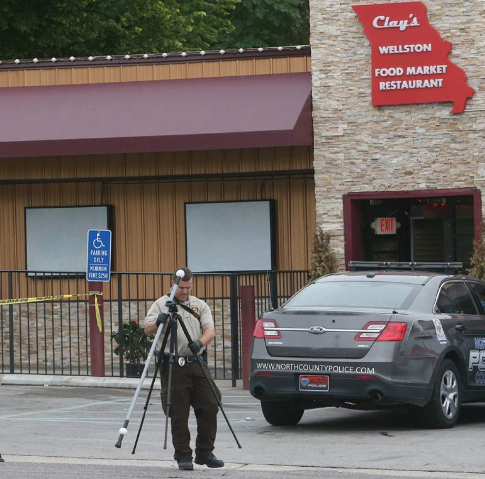 Police Officer's Death is Streamed on Facebook Live 