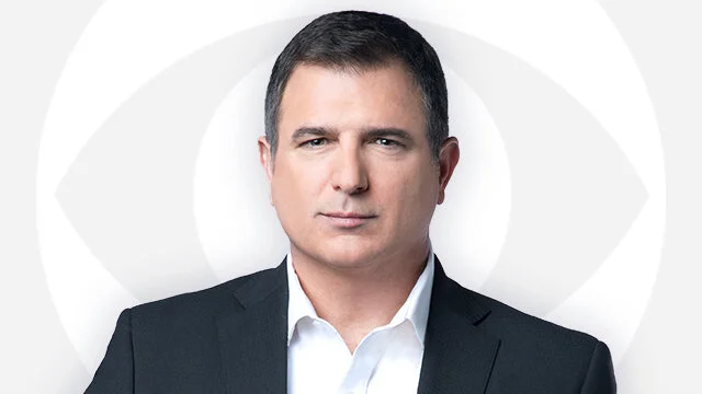 Woman Claims Chicago Reporter Harassed Her with Obscene Texts (Updated)