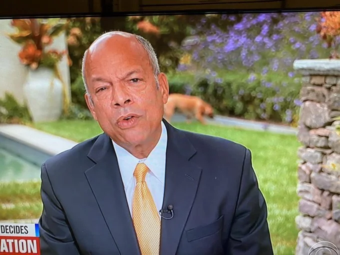 I Can't Stop Watching the Dog 