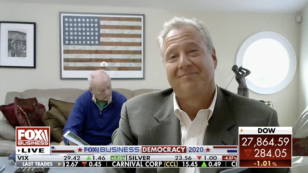 Nice Photobomb 