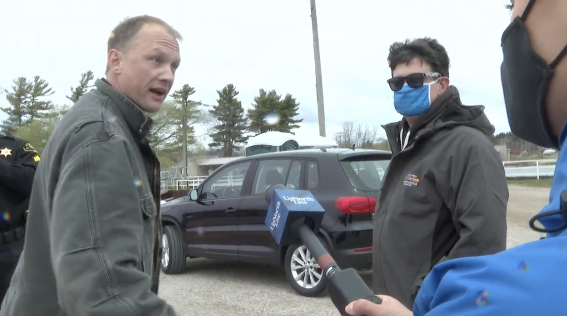 Man Arrested to Assaulting News Crew  