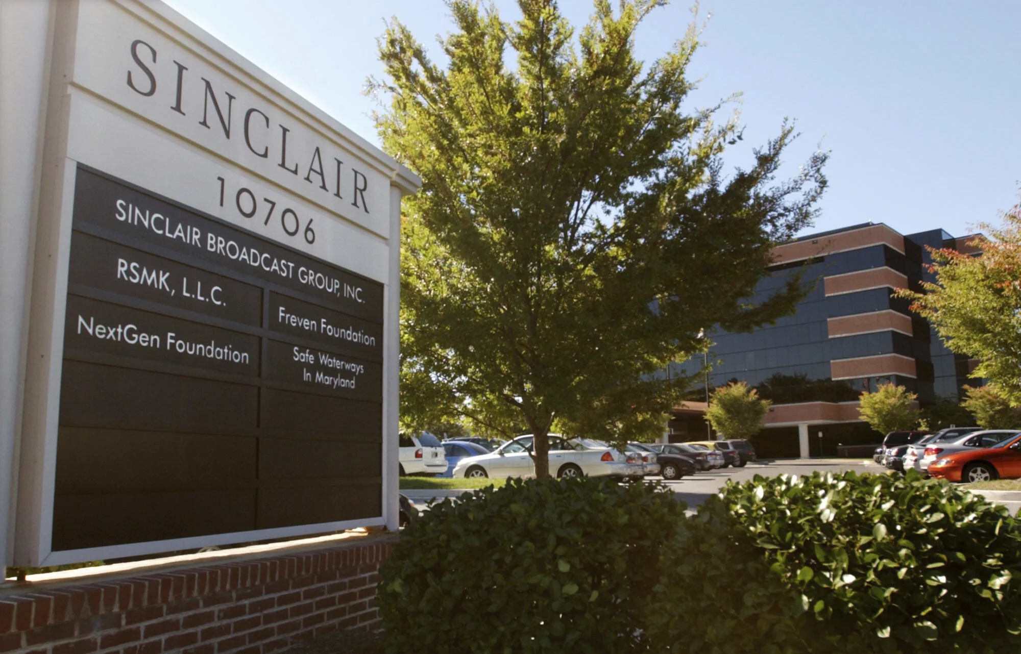 Sinclair Has Been Mum on Vaccine Mandates 
