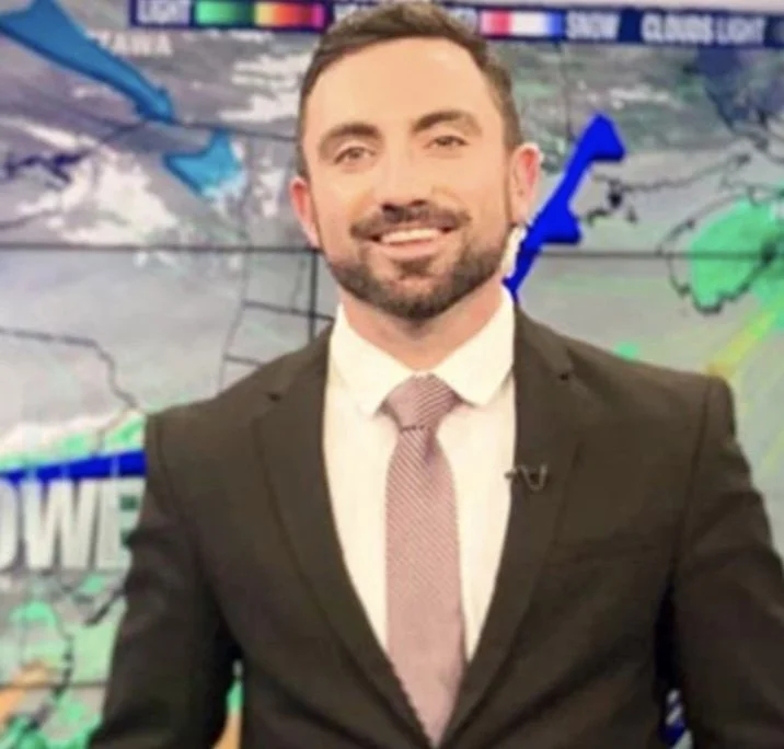Station Sues Anchor that Quit 
