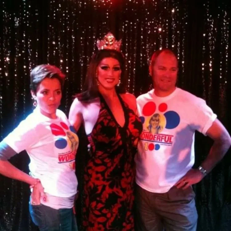 Former Phoenix Anchor Threatens to Sue Drag Queen 