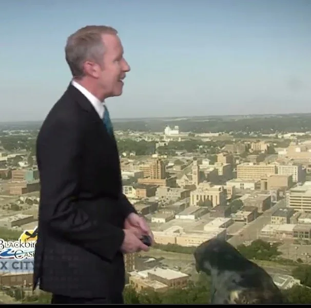Giving the Weatherman The Bird