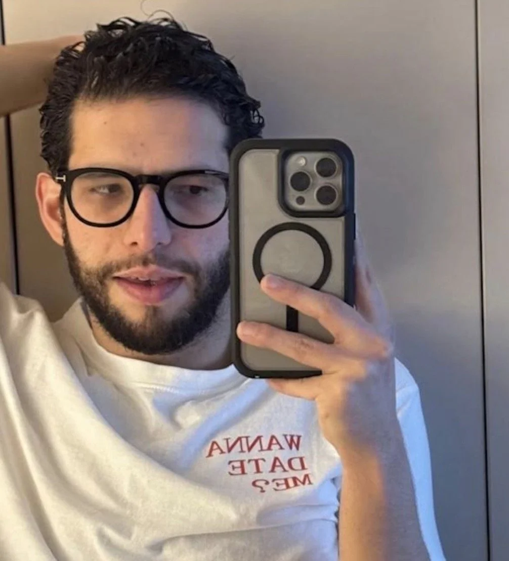 Wanna Date Me? 