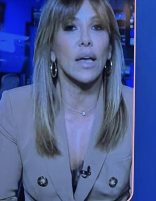 Is This Distracting? 