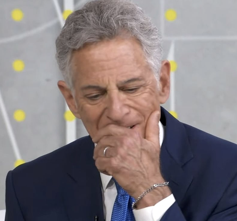 Anchor Talks About His First Signs of Having Alzheimer's