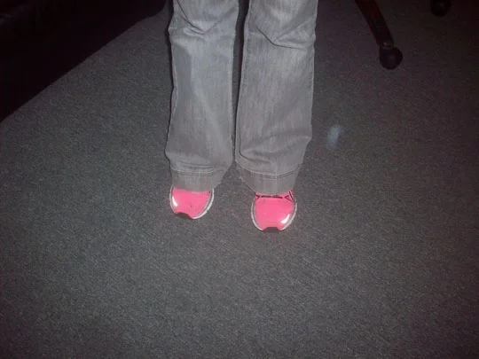 jessicafeet.jpg