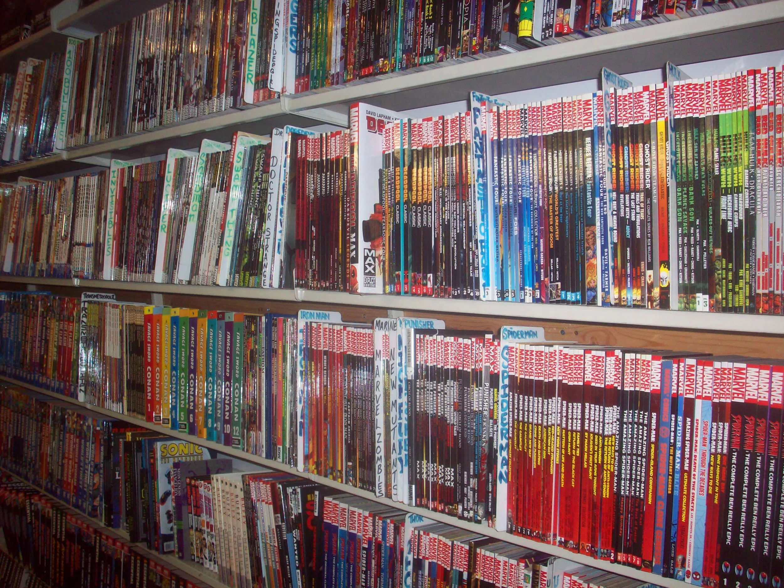 24. graphicnovels_dec19.jpg