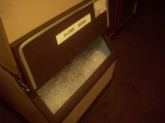 20. hiasshole_augu8.jpg