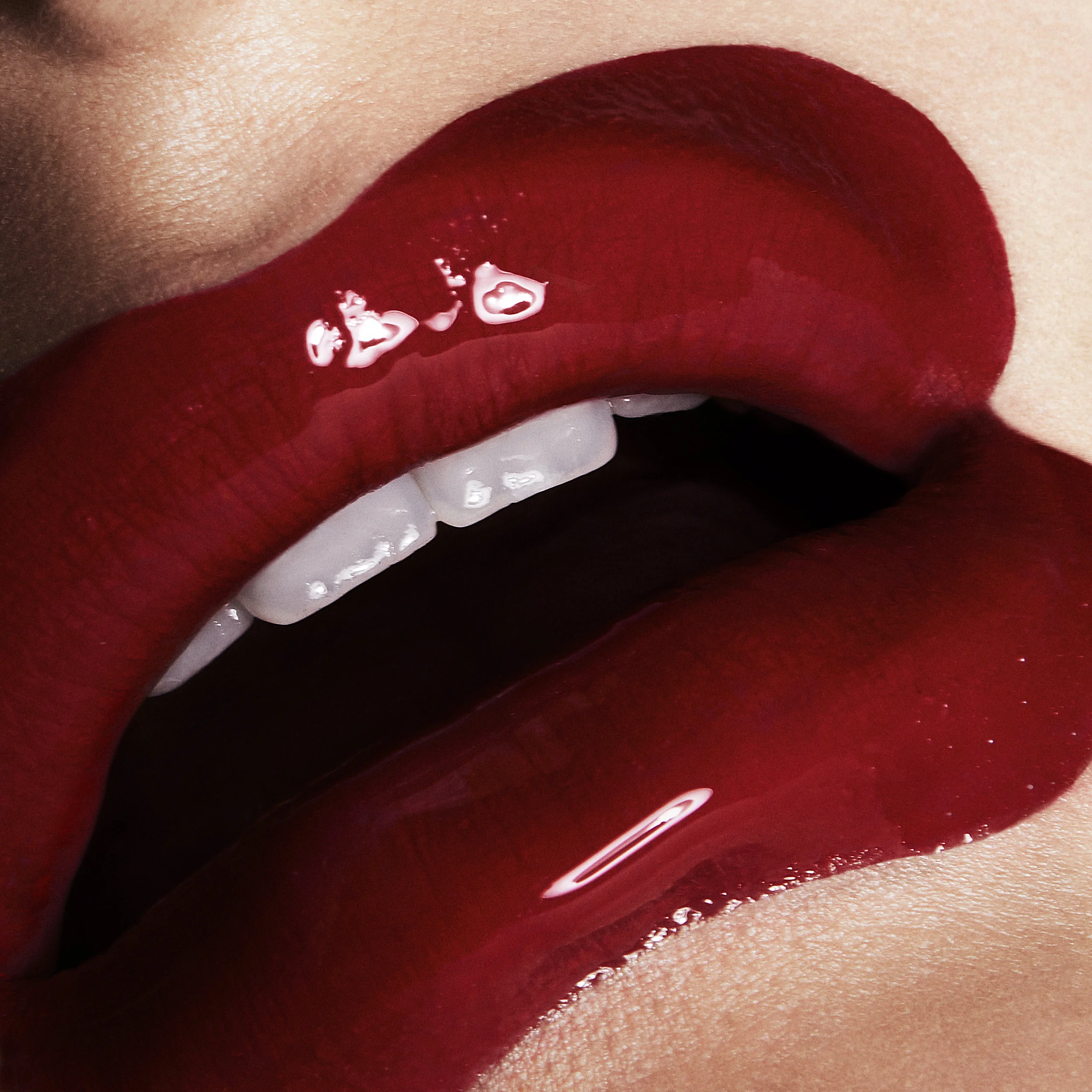 Overdrawn_Lips_01_021.jpg