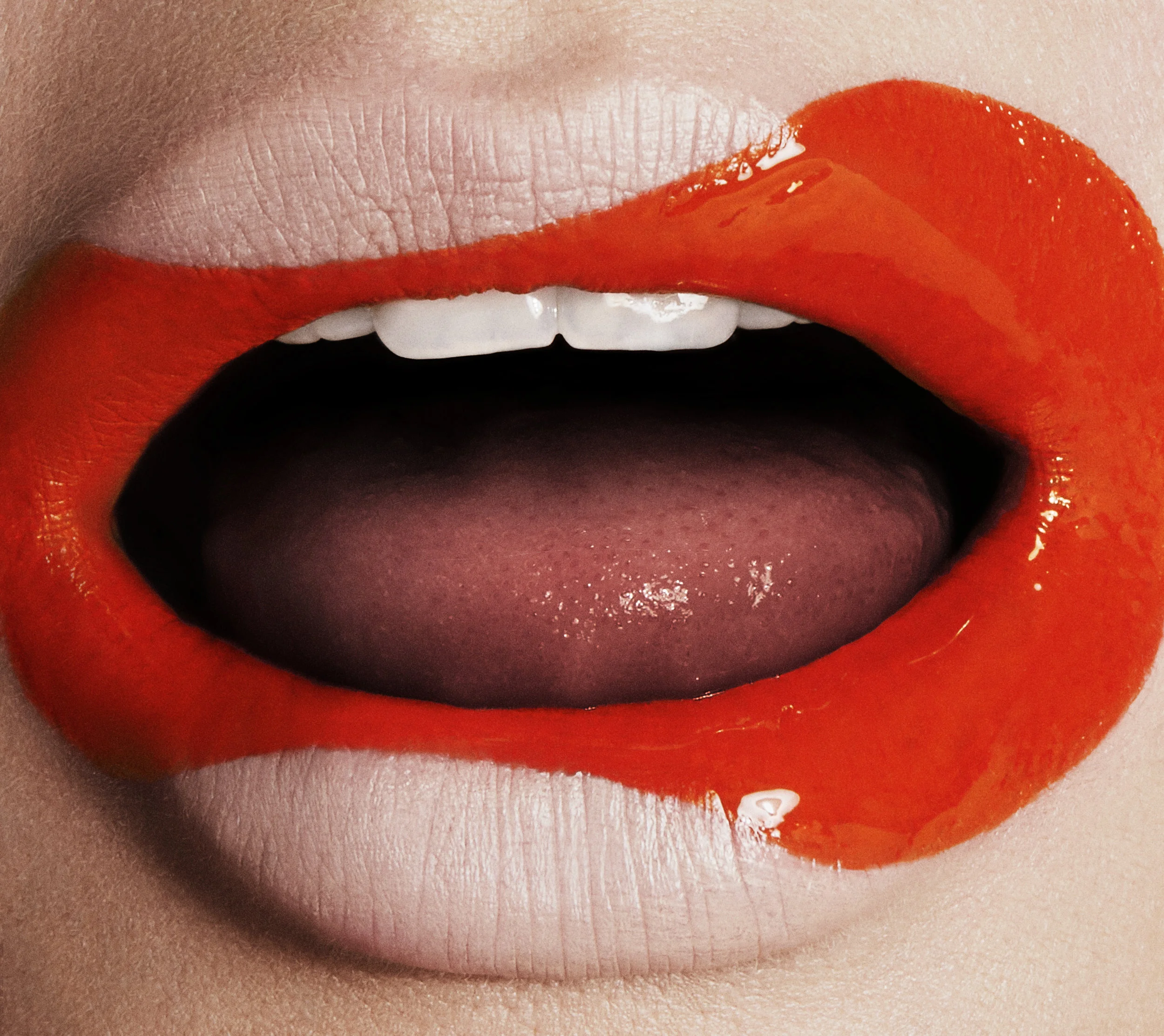 Overdrawn_Lips_05_195.jpg
