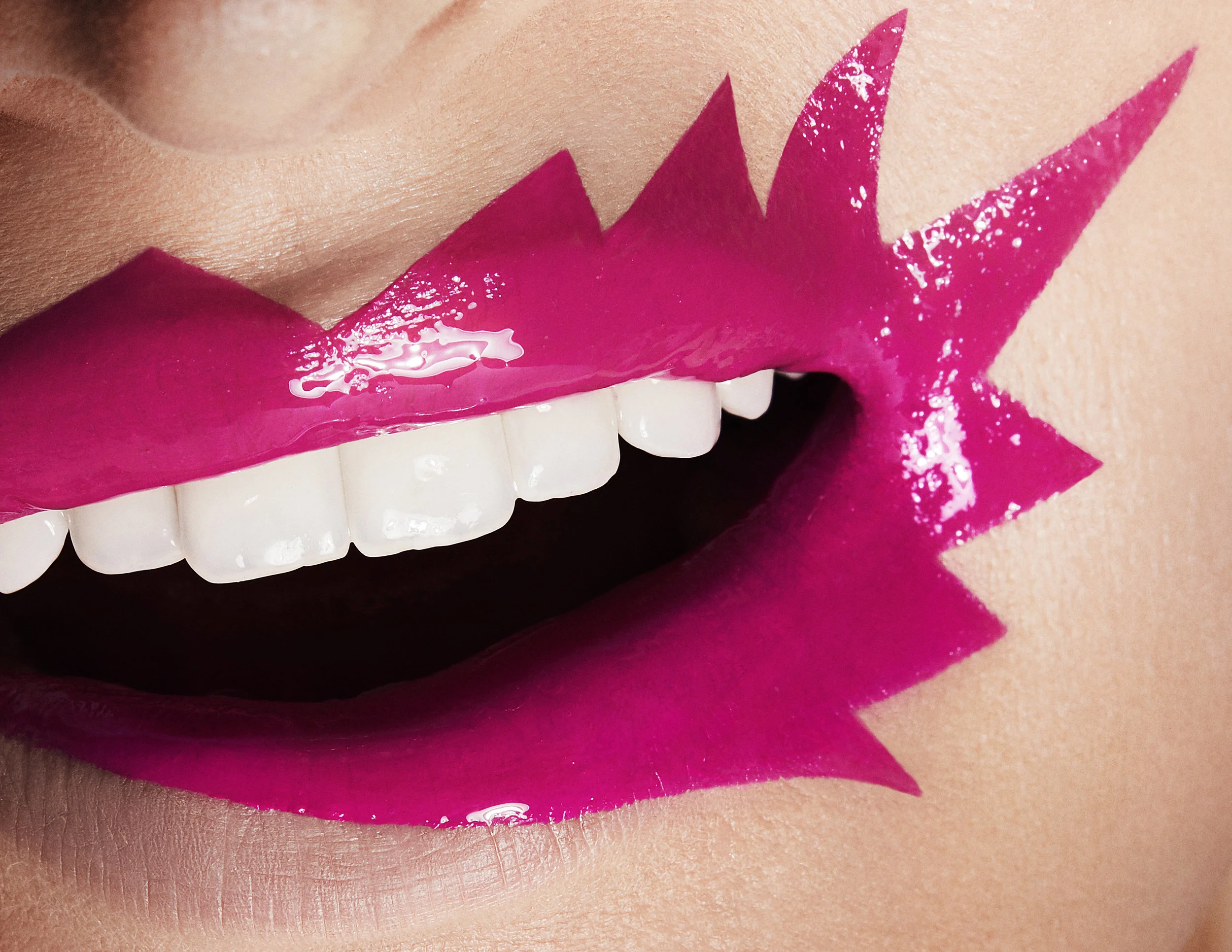 Overdrawn_Lips_04_158.jpg